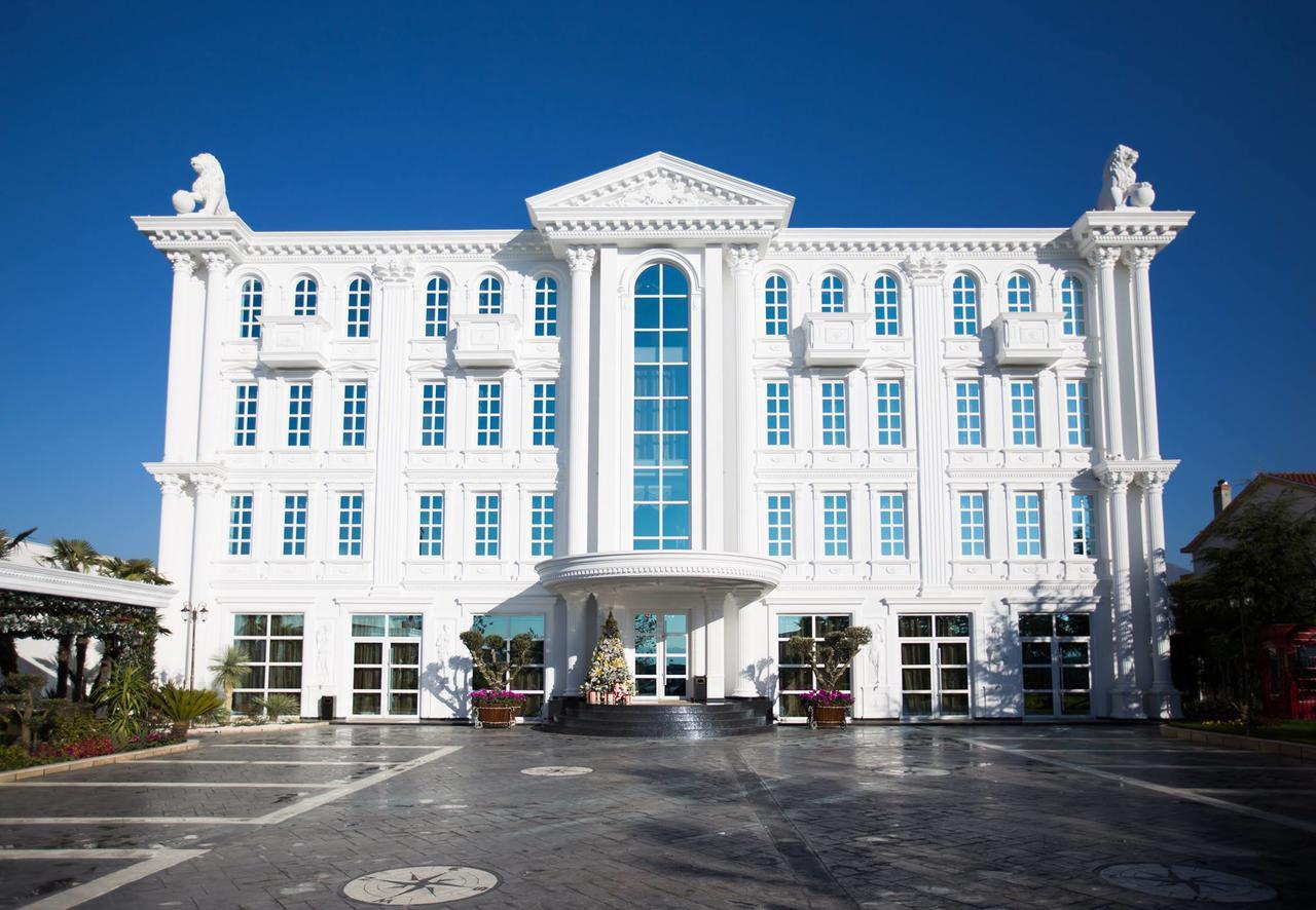 Hotel Britania Kamez Екстер'єр фото
