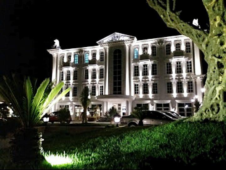 Hotel Britania Kamez Екстер'єр фото