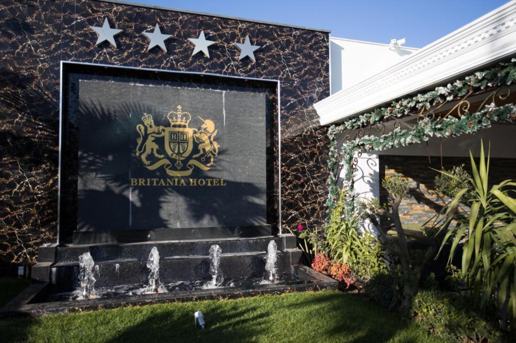 Hotel Britania Kamez Екстер'єр фото